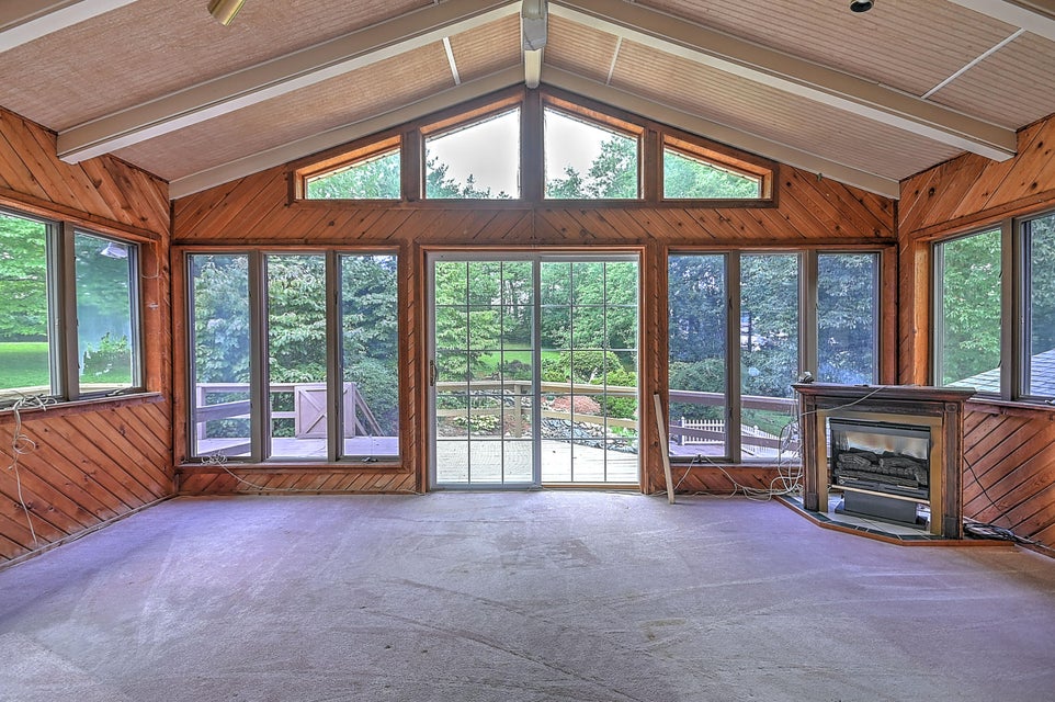 Photo #26: 255 Overlake Drive