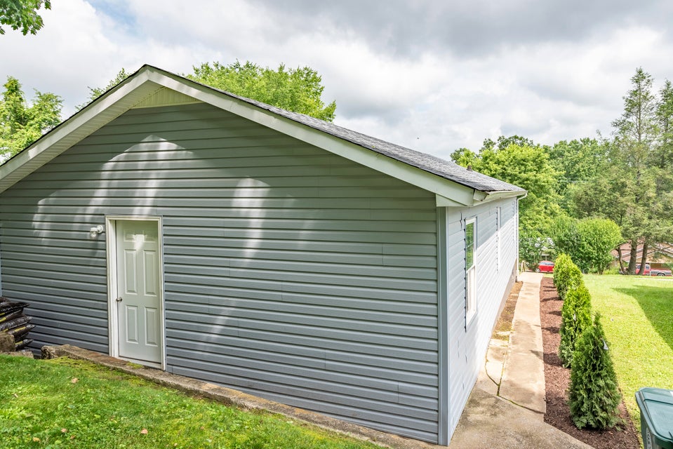 Photo #5: 1029 Heather Road
