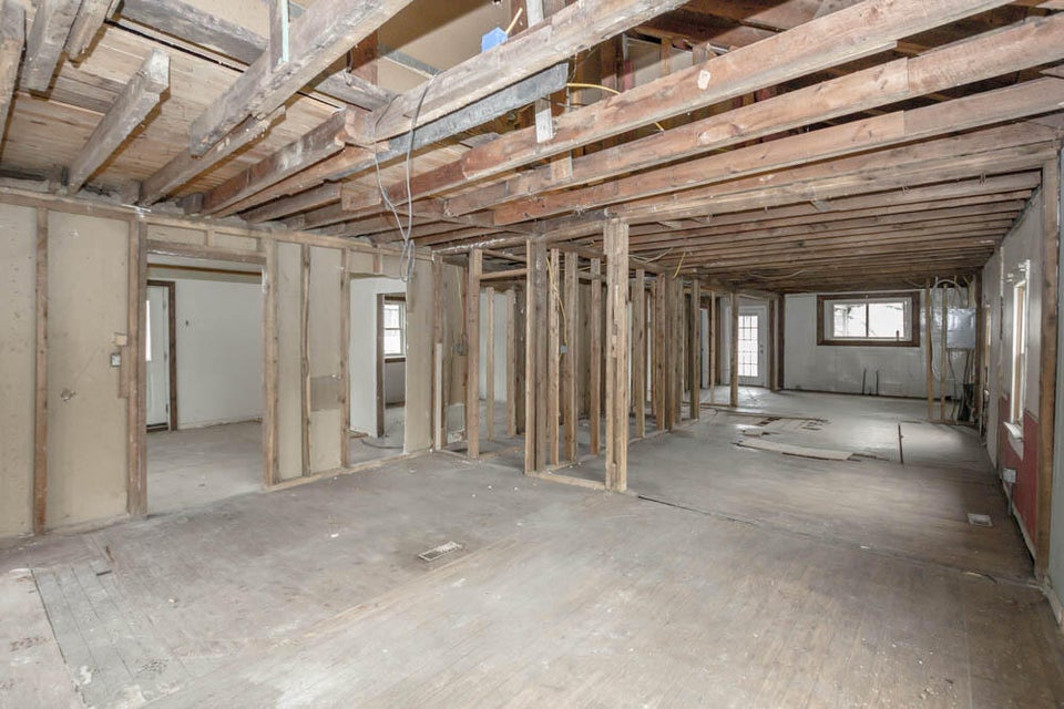 Photo #8: 226 Hillcrest Street
