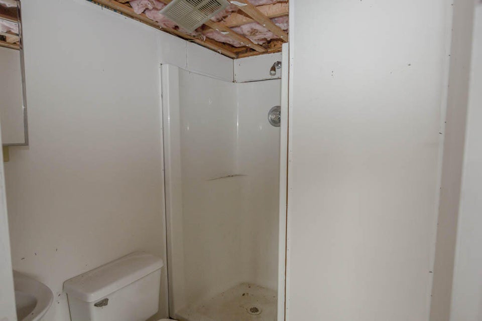 Photo #24: 226 Hillcrest Street