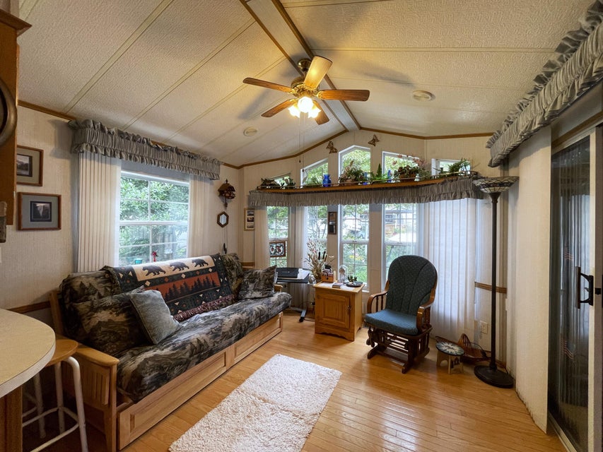 Photo #9: 5355 East Parkway