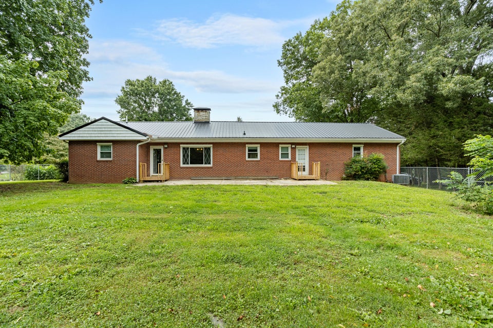 Photo #37: 308 Fairfield Drive