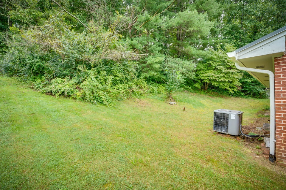 Photo #33: 308 Brandonwood Drive