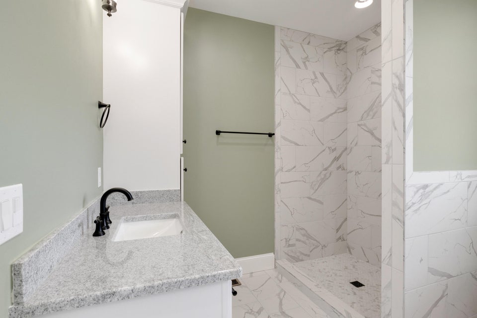 Photo #39: 14737 Washington Way