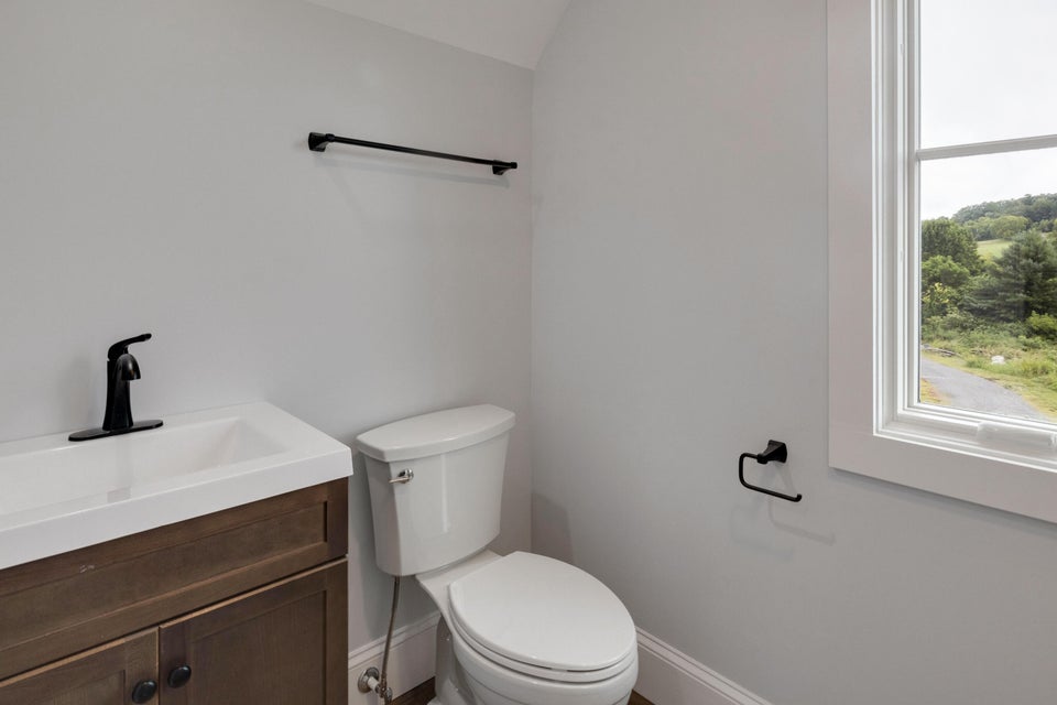 Photo #46: 14737 Washington Way