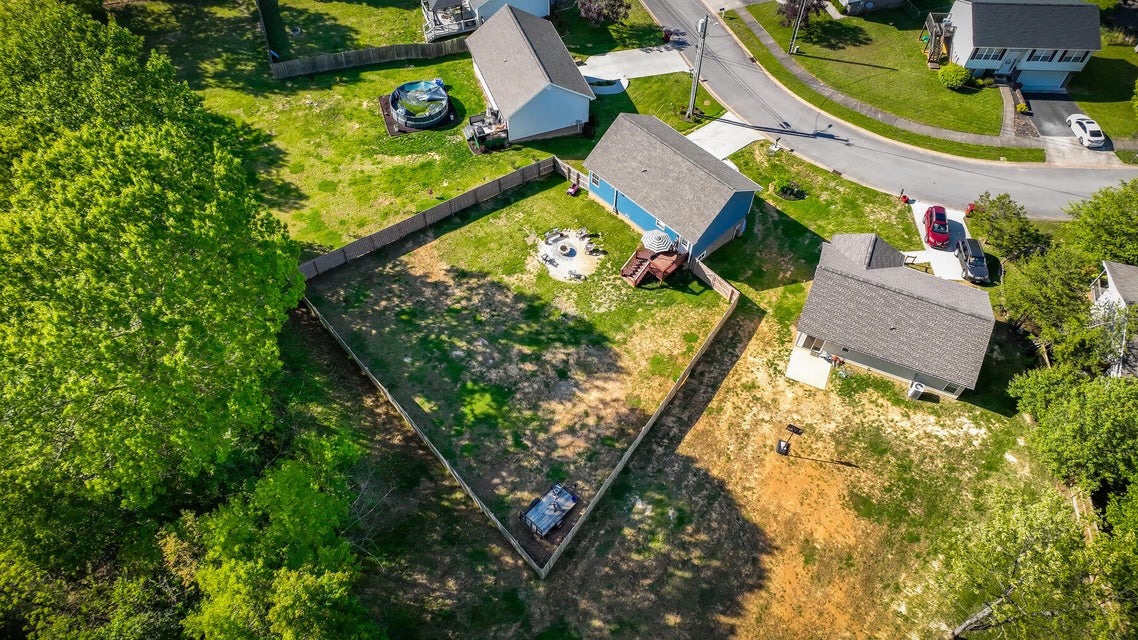 Photo #41: 1091 Snowden Terrace