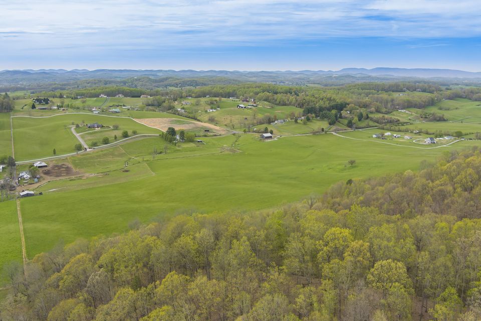 Photo #16: 14998 Hearst Road