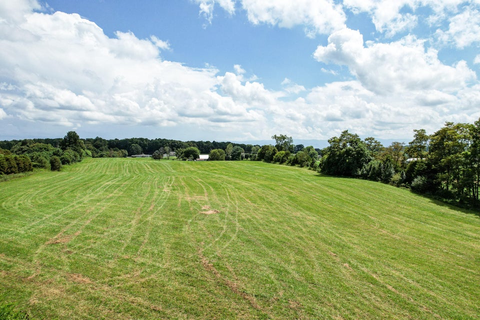 Photo #16: 16 Ac Milburnton Road