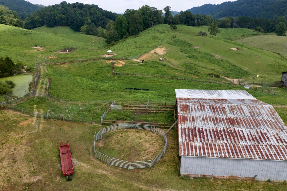 Photo #66: 869 Caney Valley Loop
