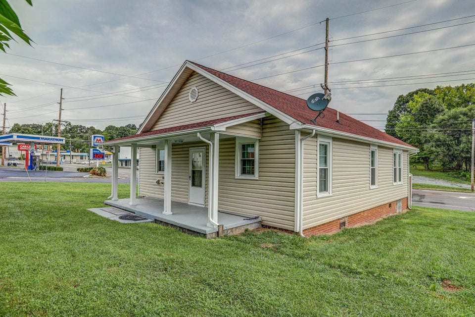 Photo #9: 1092 Lynn Garden Drive