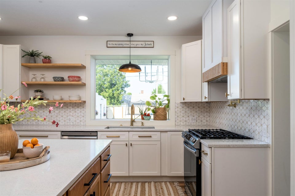 Photo #18: 138 Sevier Avenue