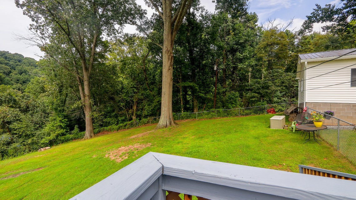 Photo #28: 3420 Thornton Drive