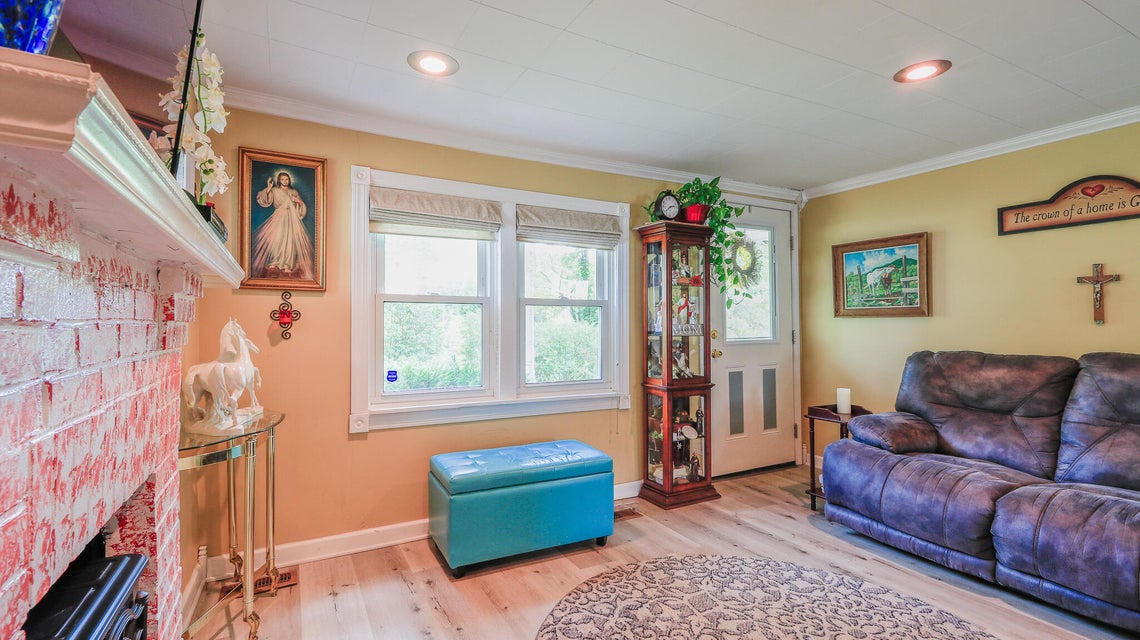 Photo #3: 3420 Thornton Drive