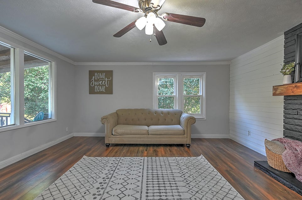 Photo #6: 128 Fairfax Road