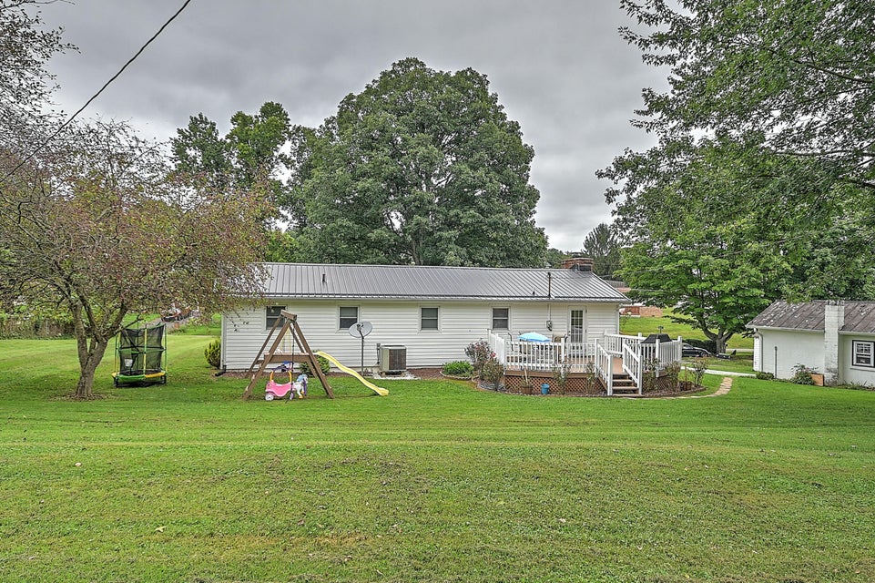 Photo #33: 19144 Woodland Hills Road
