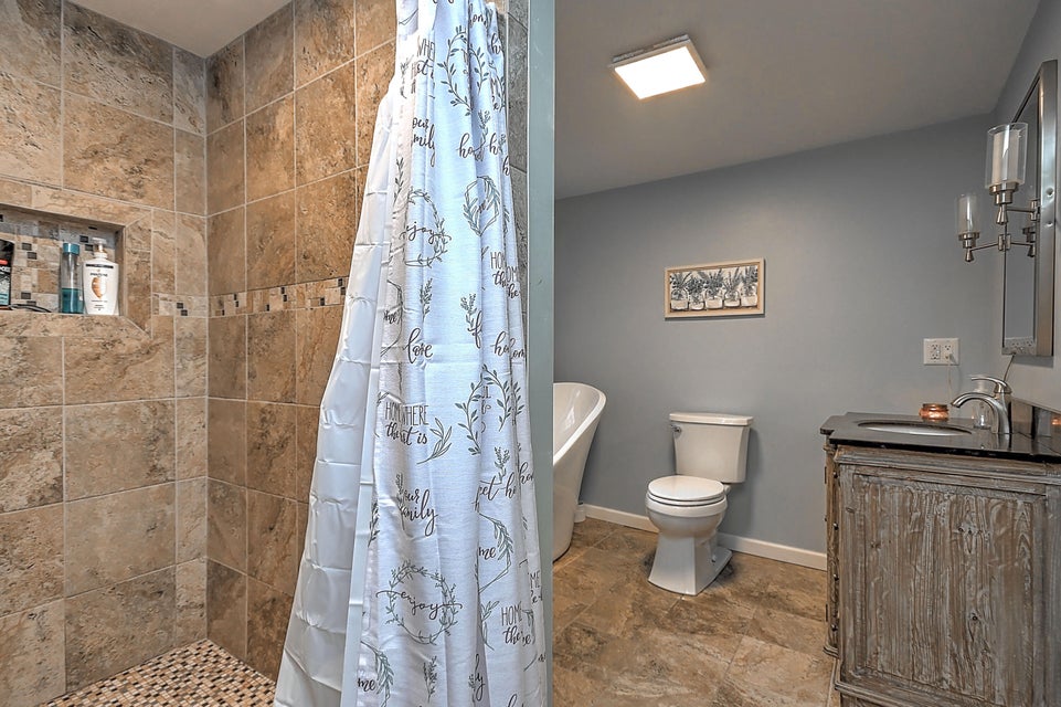 Photo #17: 19144 Woodland Hills Road