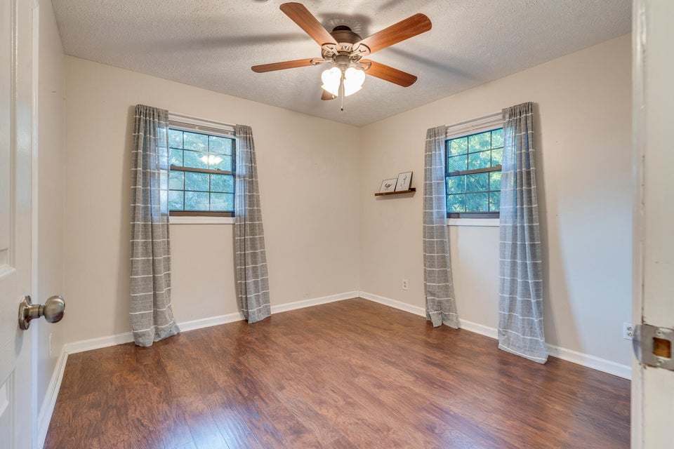 Photo #14: 744 Fleetwood Avenue