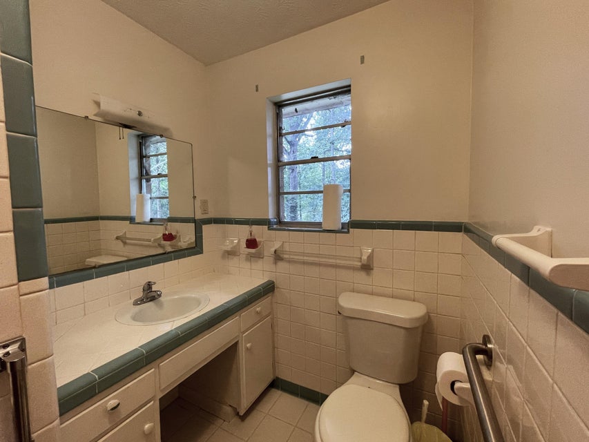 Photo #13: 1466 Green Acres Drive