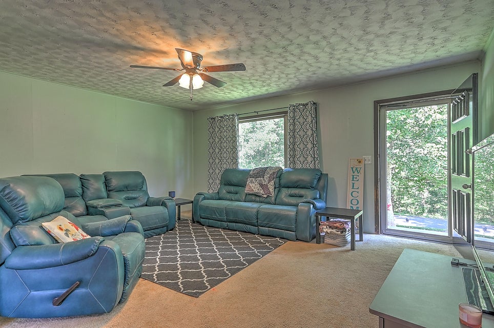 Photo #6: 211 Shady Lane Avenue