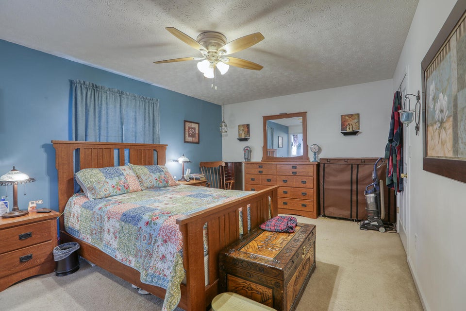 Photo #28: 104 Comanche Way