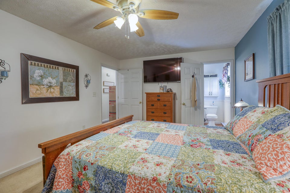 Photo #30: 104 Comanche Way