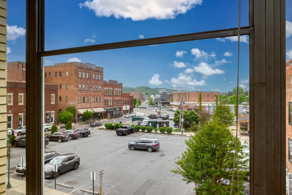 Photo #21: 200 Main Street