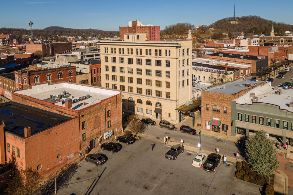 Photo #25: 200 Main Street