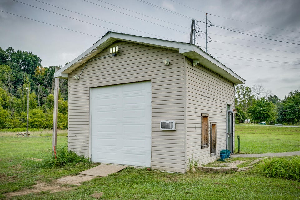 Photo #27: 2000 Stonebrook Place
