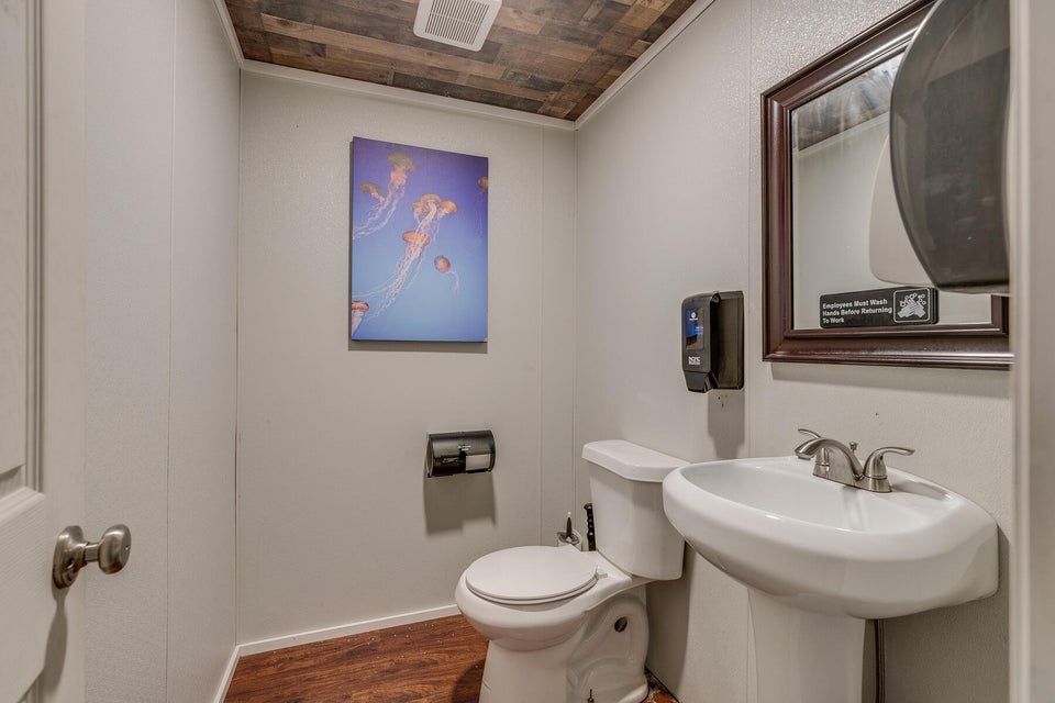 Photo #43: 2000 Stonebrook Place