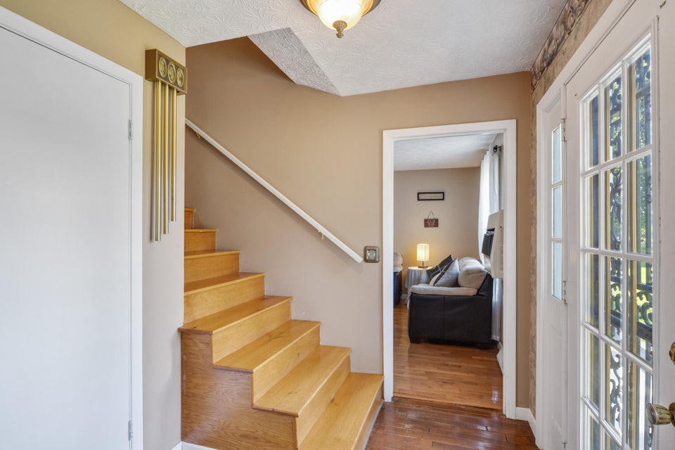 Photo #7: 132 Gary Street