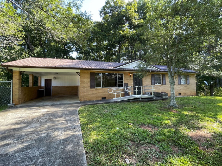 Photo #2: 1466 Green Acres Drive