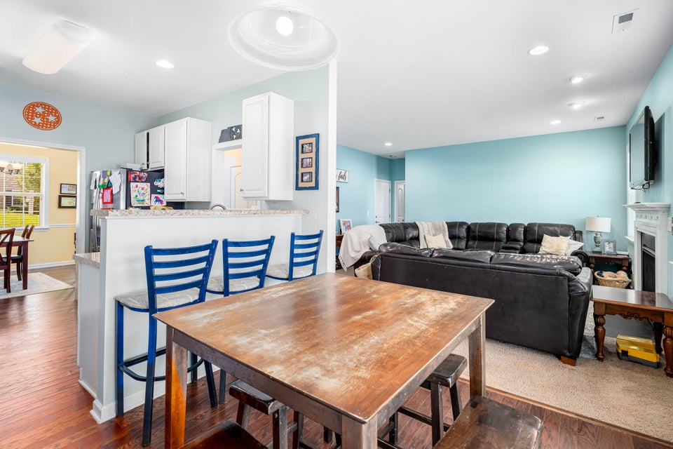 Photo #27: 1310 Hammett Road