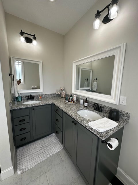 Photo #6: 3182 Bridgewater Boulevard