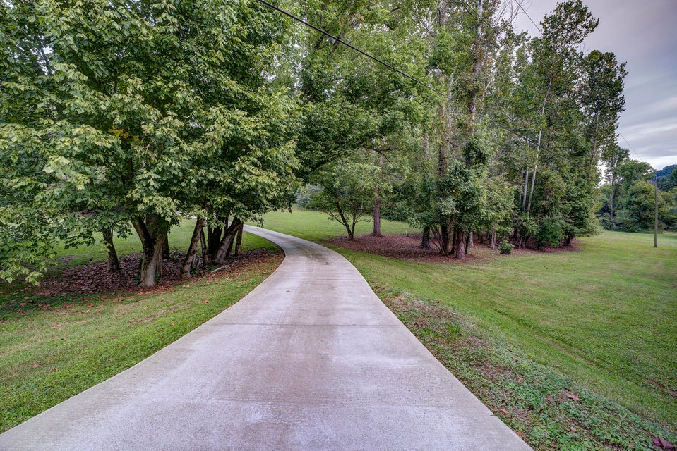 Photo #91: 100 Crenshaw Way
