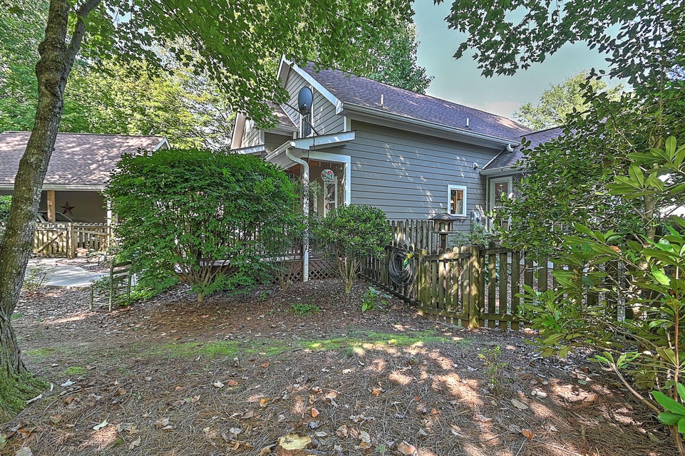 Photo #42: 396 Blount Street