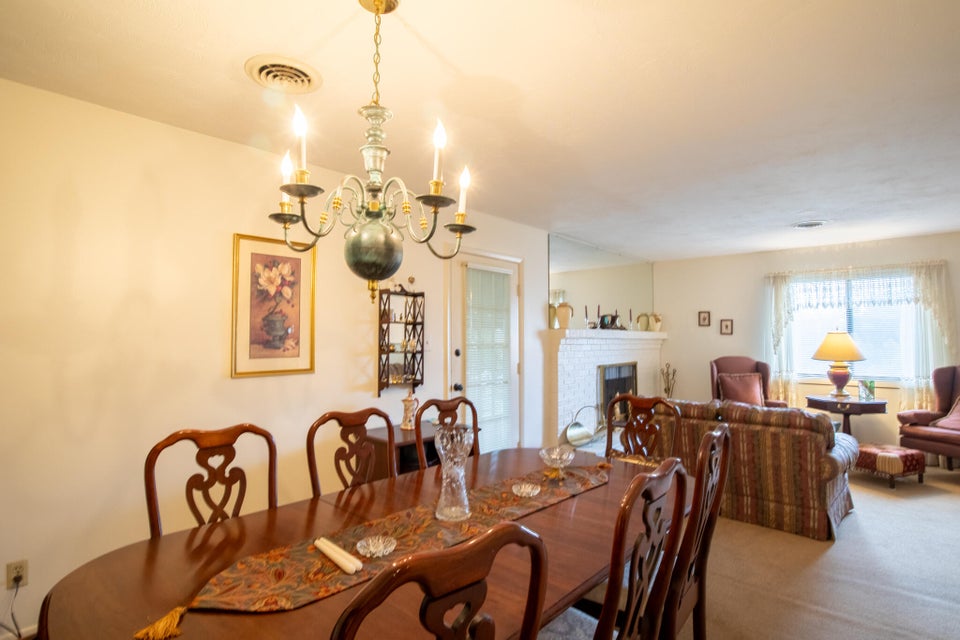 Photo #6: 402 Knob Hill Drive