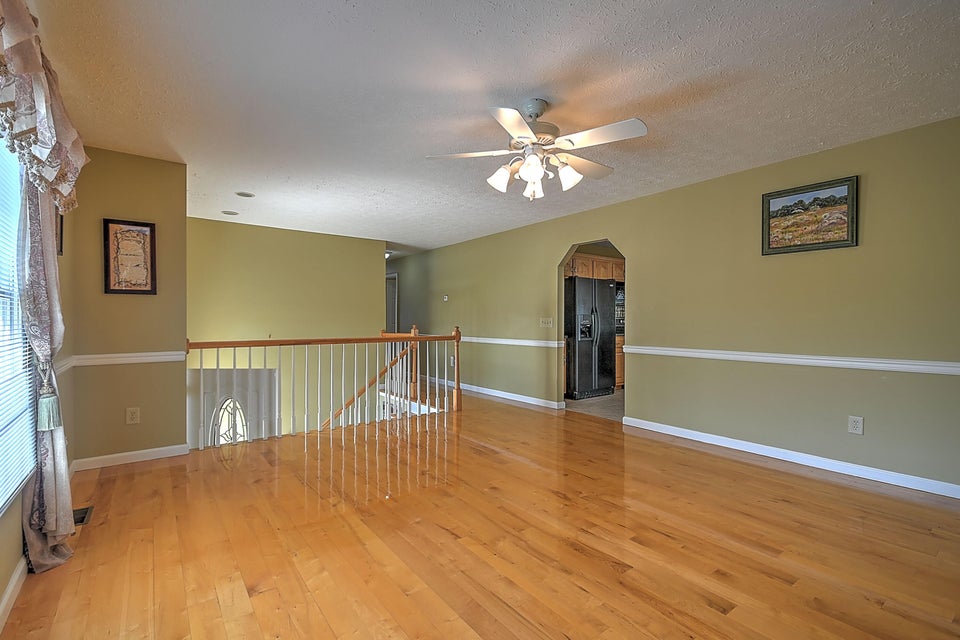 Photo #19: 215 Fox Meadows Drive