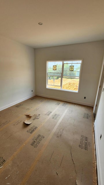 Photo #7: 160 Fox Ridge Drive