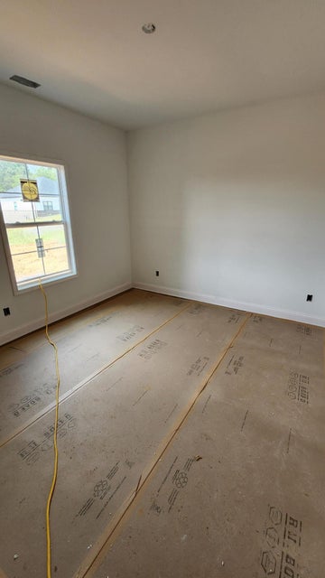 Photo #8: 160 Fox Ridge Drive
