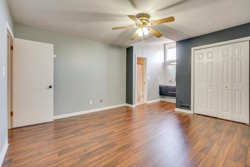 Photo #19: 512 Fleetwood Court