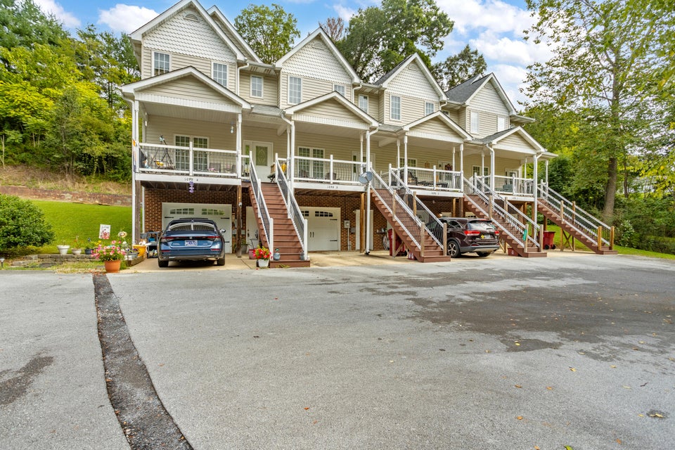 Photo #2: 1098 Cherokee Road