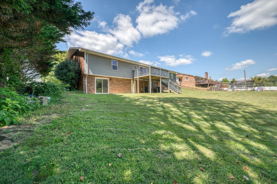 Photo #34: 122 Fairlawn Drive