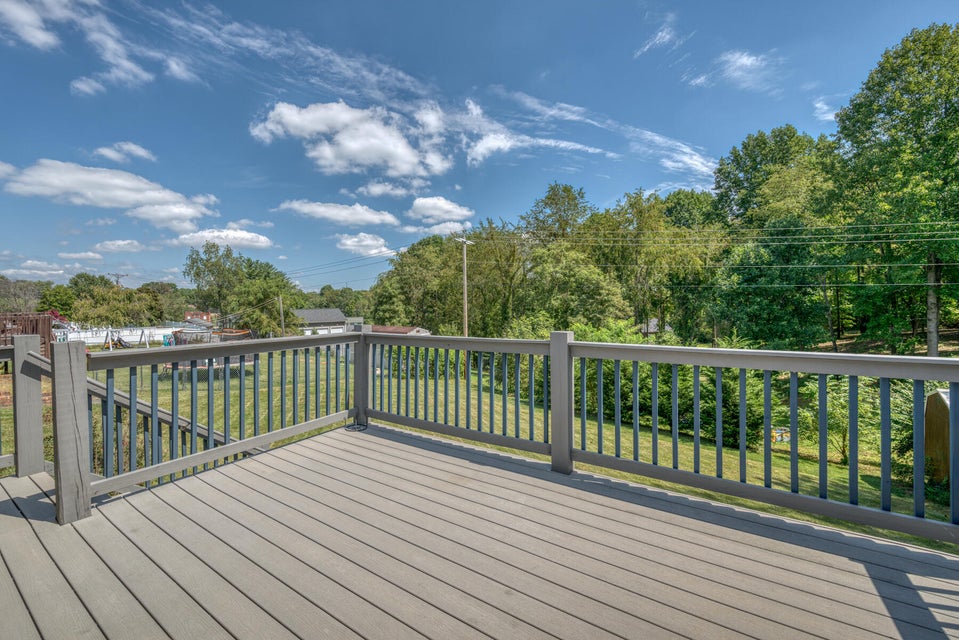 Photo #37: 122 Fairlawn Drive