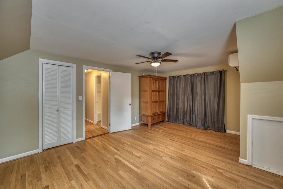 Photo #27: 140 Tanglewood Drive