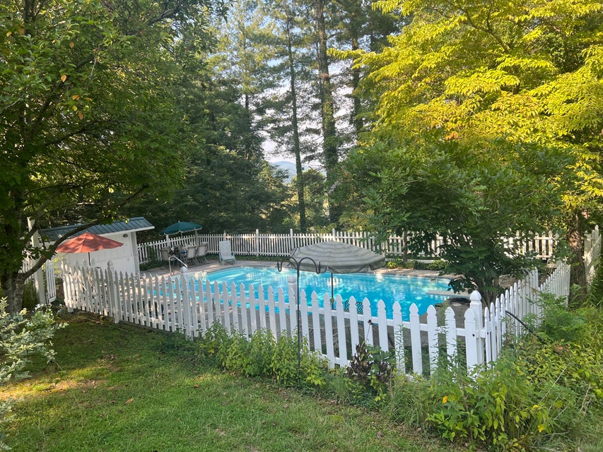 Photo #3: 751 Holly Avenue