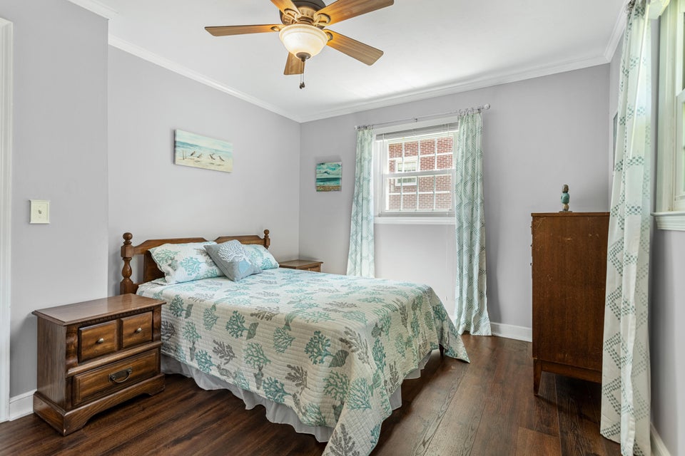 Photo #11: 956 Afton Street