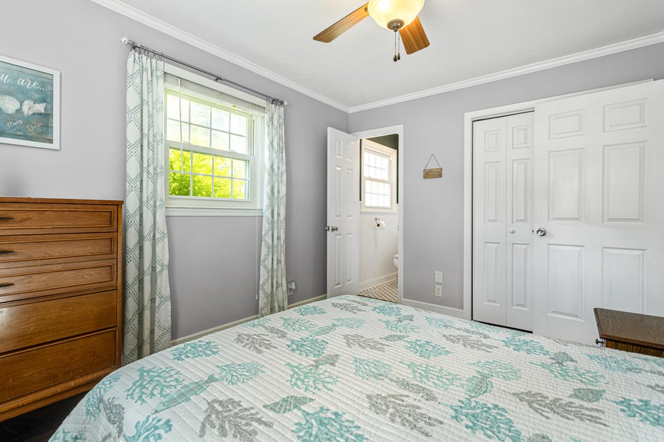 Photo #12: 956 Afton Street
