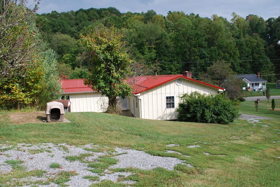 Photo #6: 7004 Amherst Road