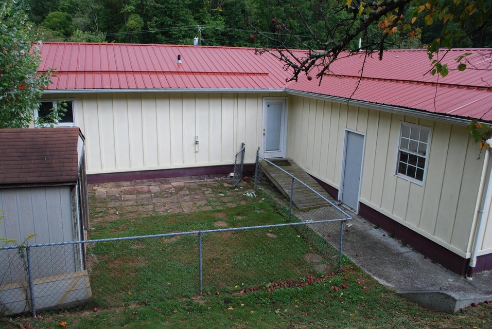 Photo #15: 7004 Amherst Road