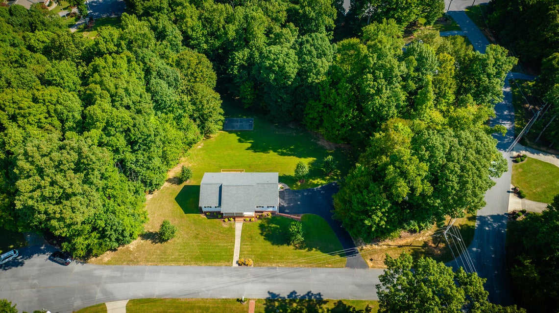 Photo #39: 500 Doe Meadow Court